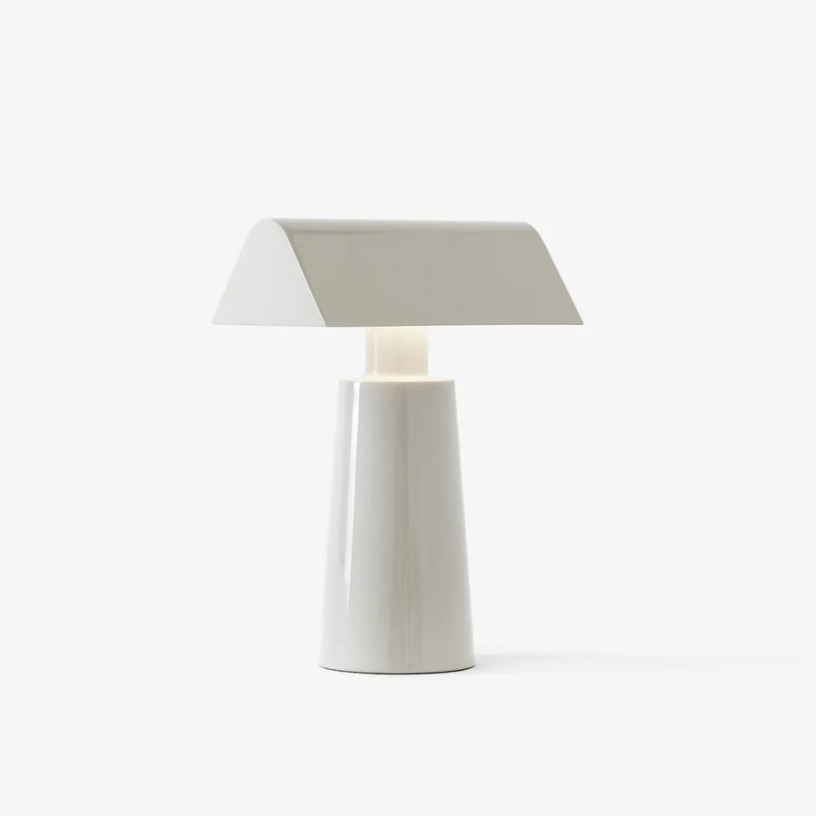 Caret lacquered lamp