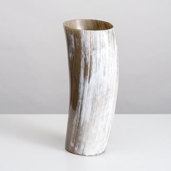 horn vase