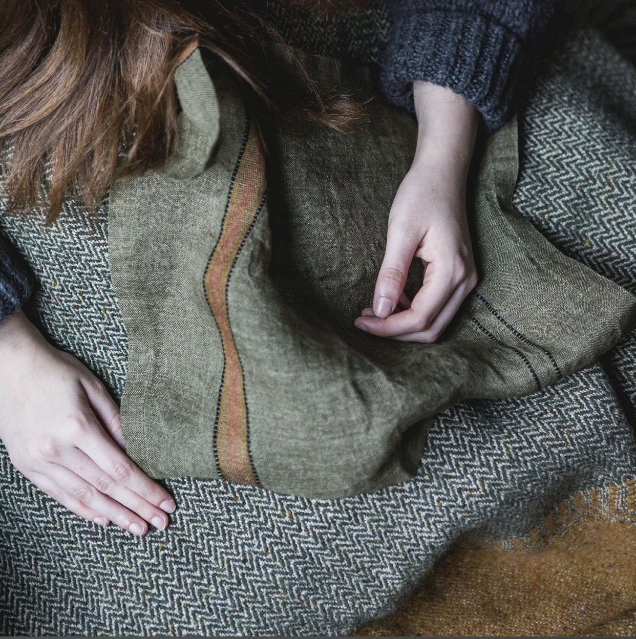 Bronzy-green linen napkin Marie from Libeco