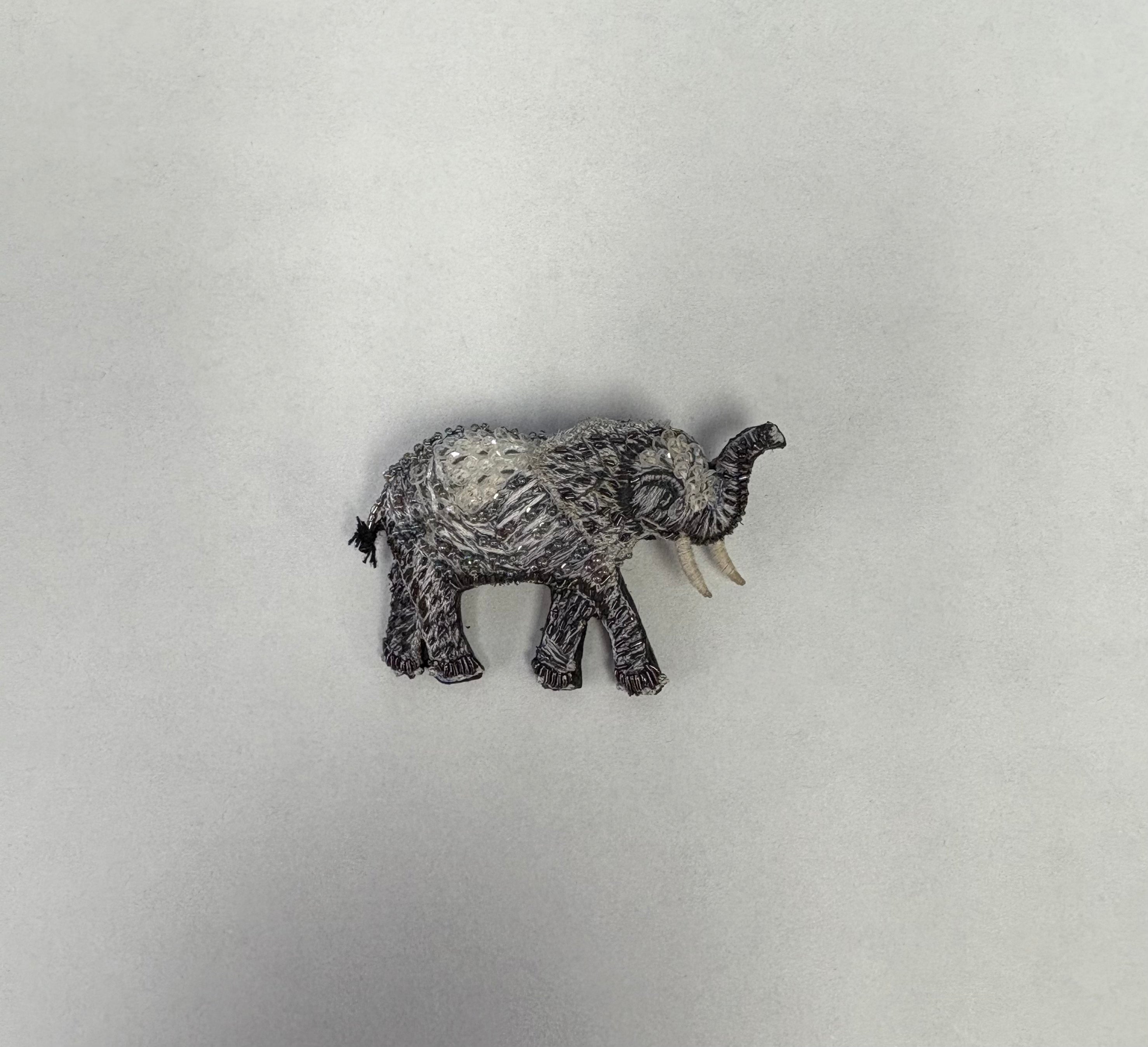 Trovelore Beaded Brooches