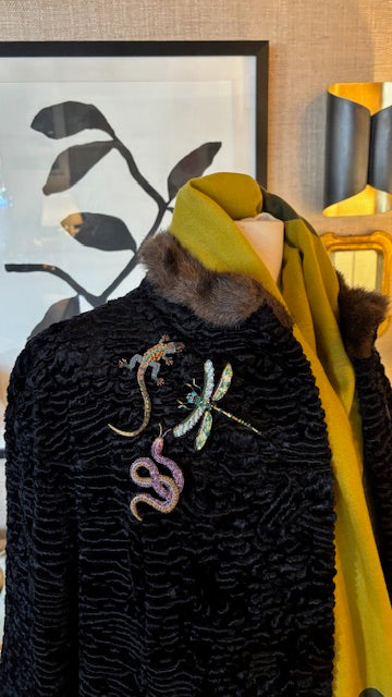 Trovelore Beaded Brooches