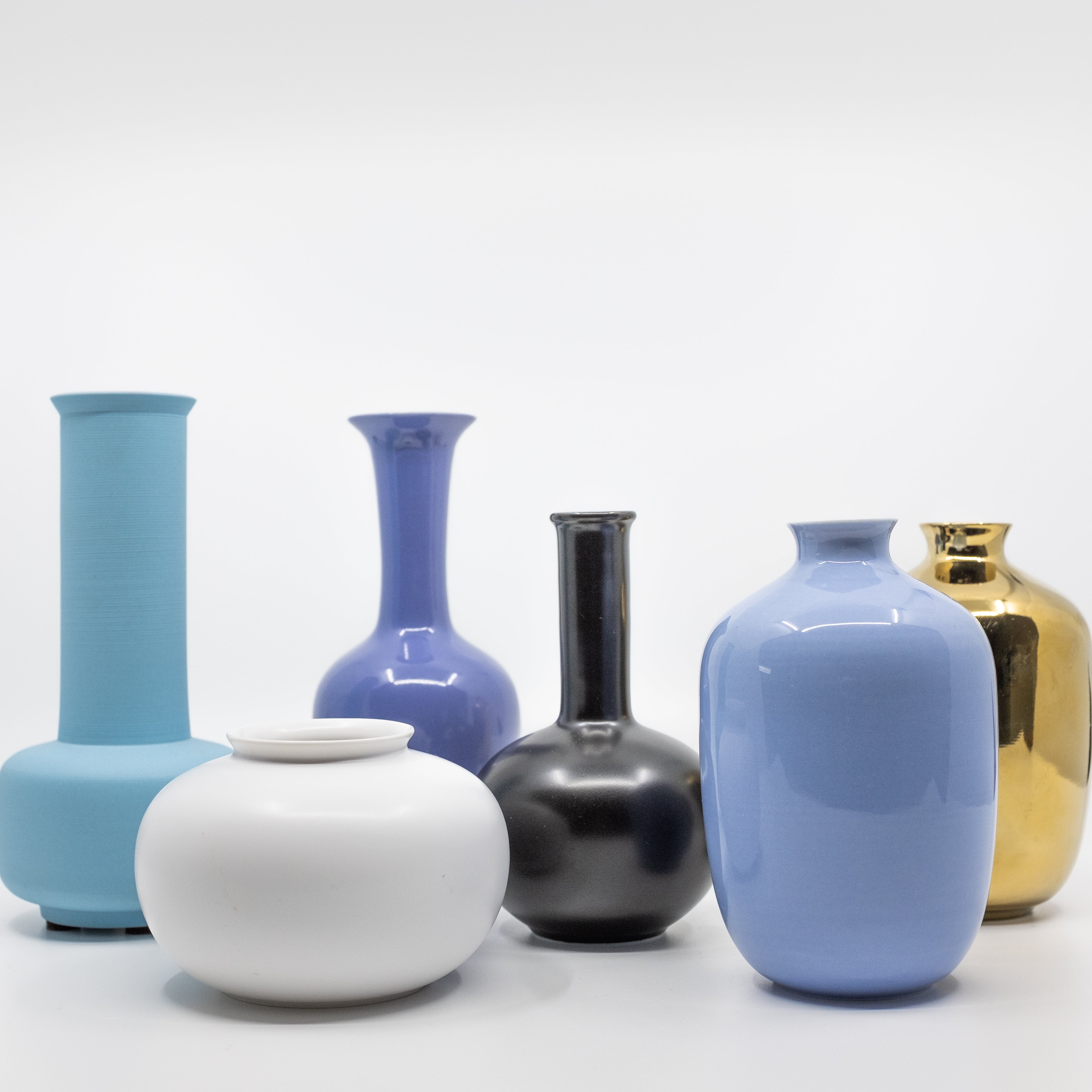 mini porcelain vases