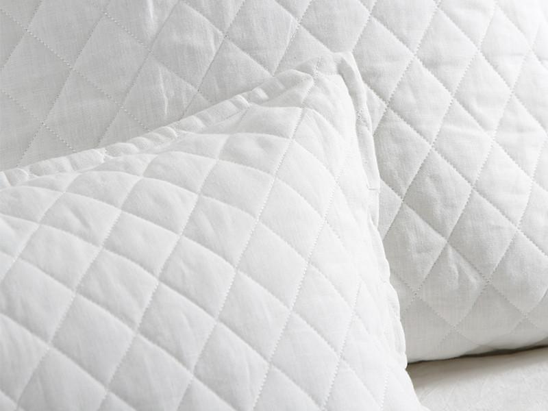 Hampton Linen Bedding by Pom Pom at Home